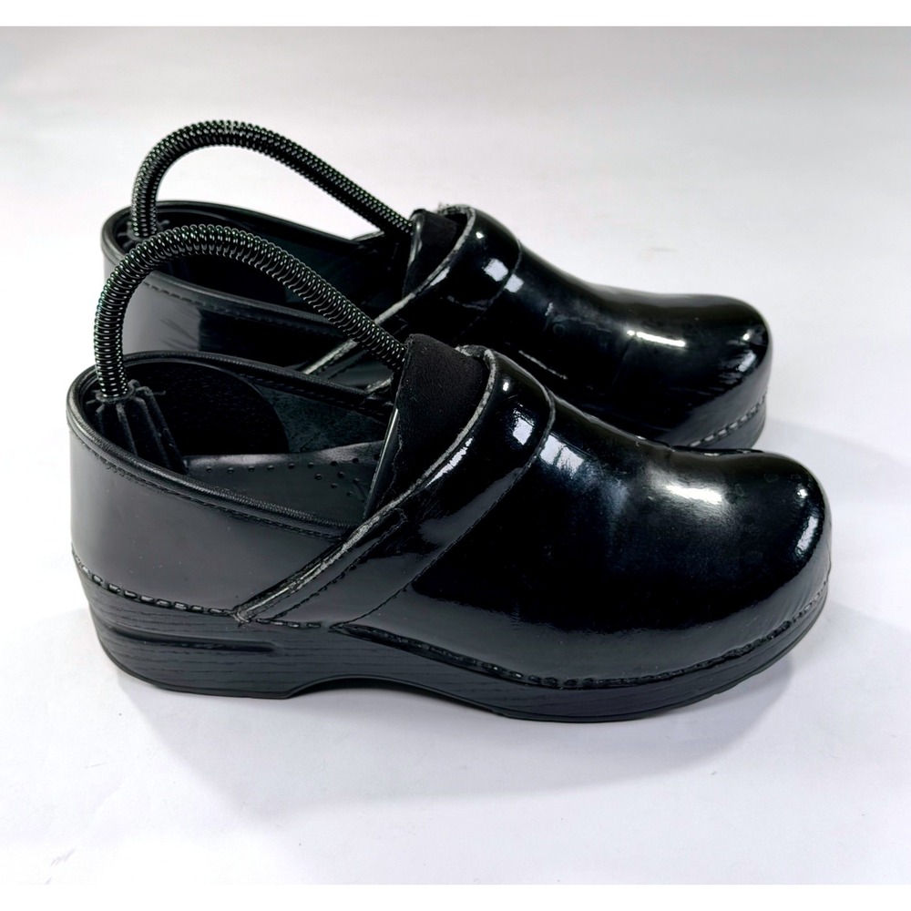 Dansko Professional Clogs Womens 38/7.5-8 Black Patent Leather Nursing Work Shoe